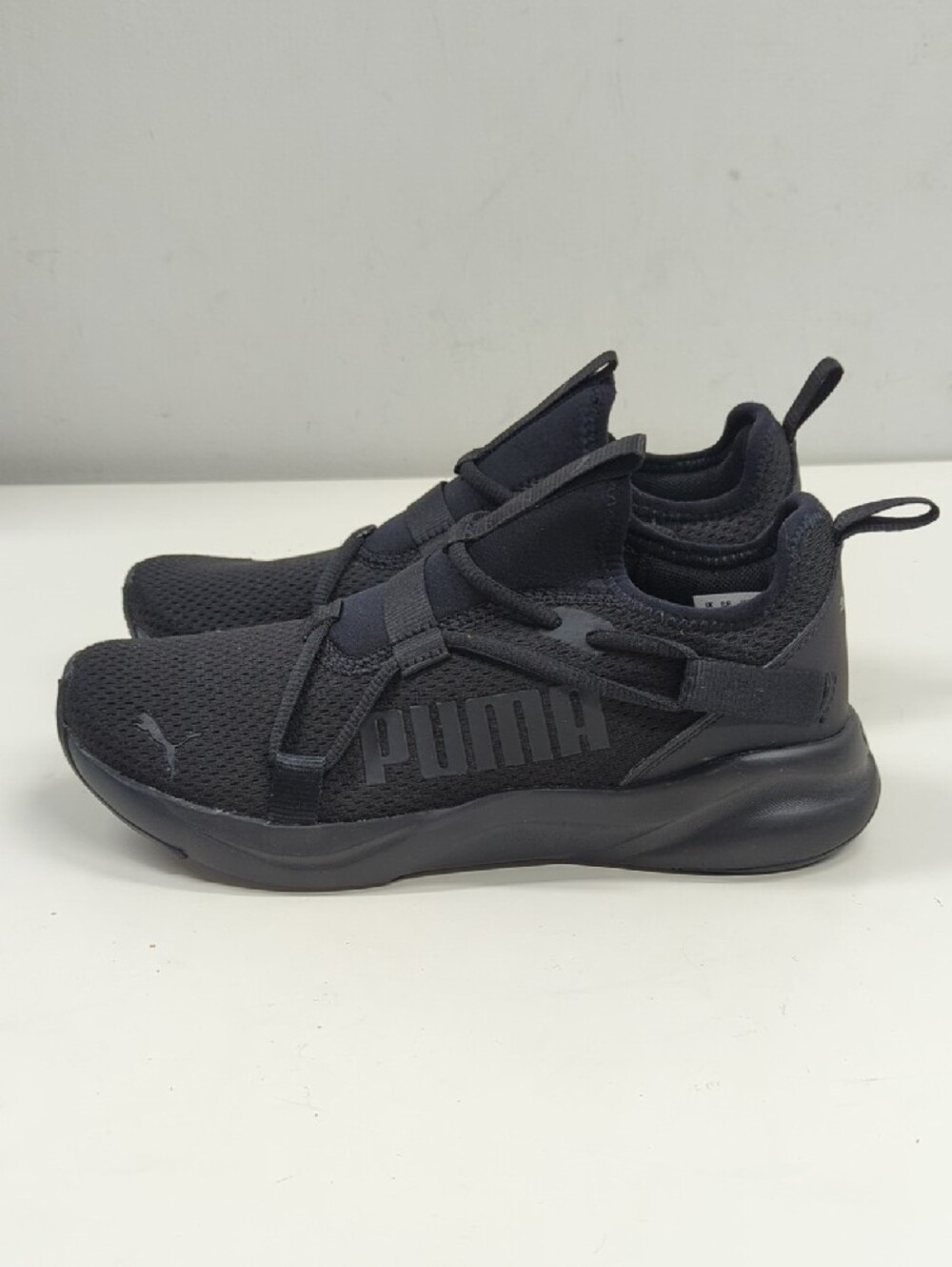 New PUMA Softride Rift Slip-On Bold Black Sneakers Size 6